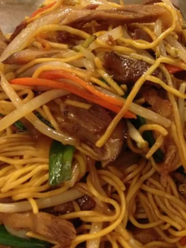 macarrão lo mein