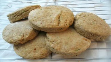 Biscoitos de farinha de trigo com apenas 3 ingredientes muito econômica