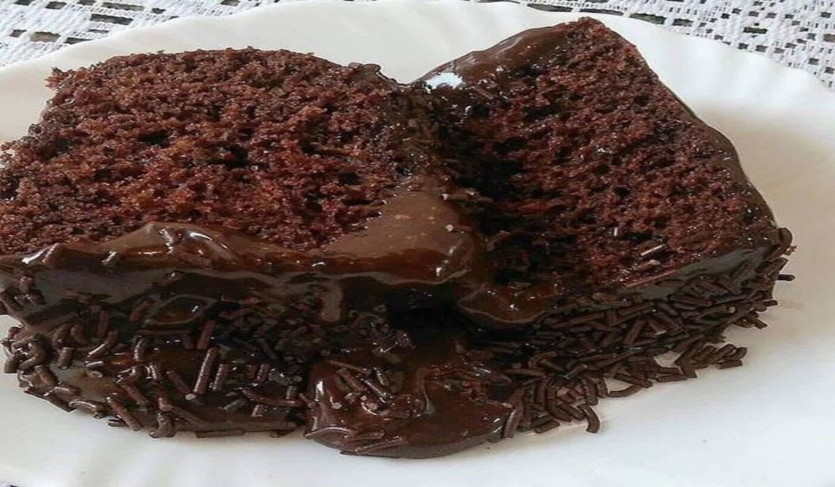 Bolo de Chocolate Molhadinho
