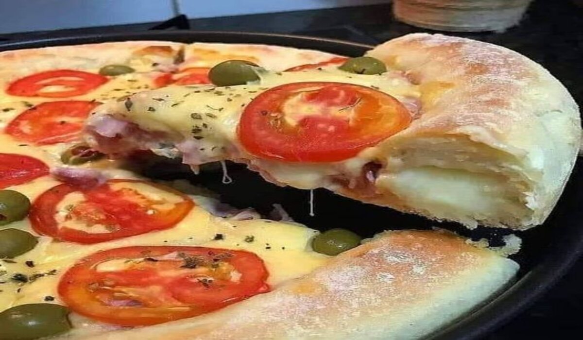 Pizza Caseira com borda recheada