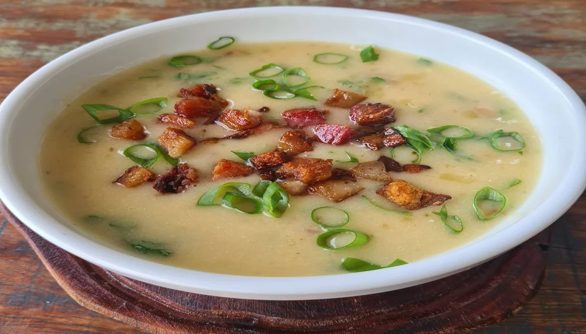 Caldo de mandioca com carne