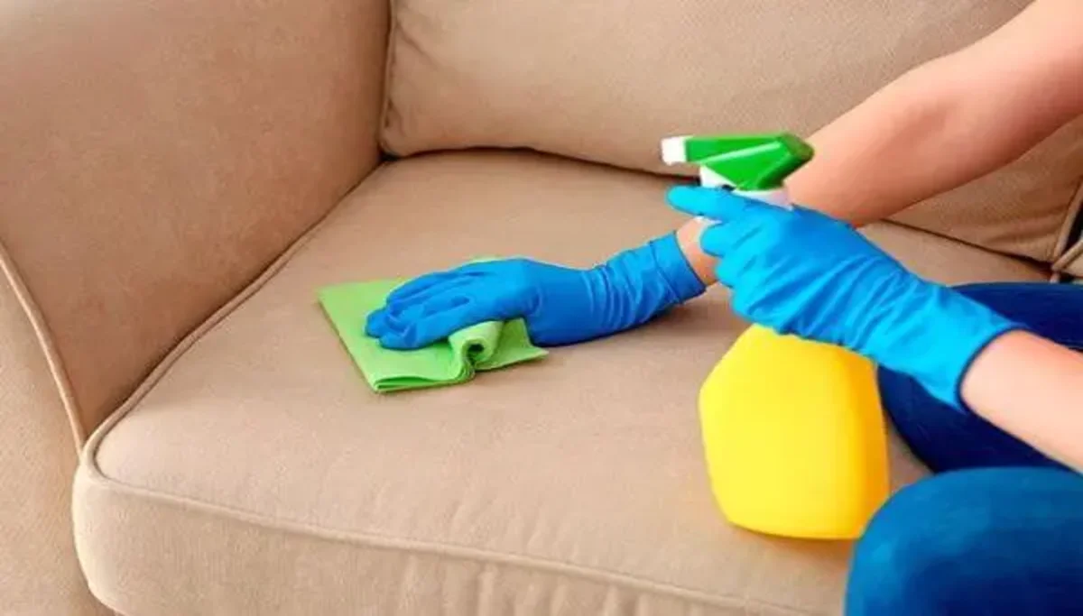 limpar sofá igual limpeza profissional