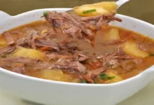 Sopa de costela com mandioca