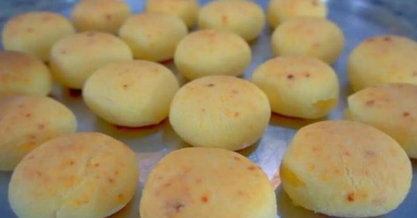 Pão de Queijo Fácil