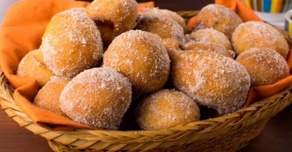 Bolinho de Chuva com Banana